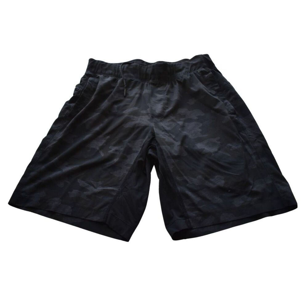 Lululemon Lined Athletic Shorts Camo Gym Running Lounge Mens Large
